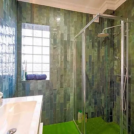 Апартаменты Luxury Jardin Majorelle Paris Orly Avec Jacuzzi
